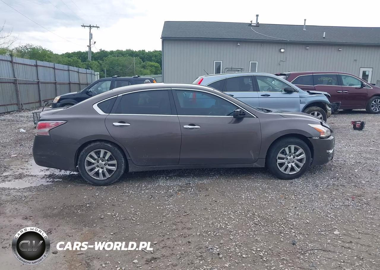 2014 Nissan Altima 2.5 S VIN:1N4AL3AP4EC104771 - 13