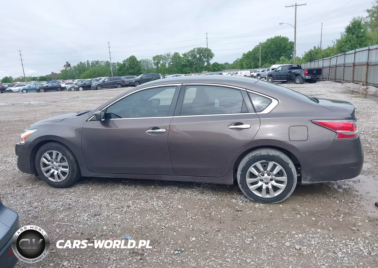2014 Nissan Altima 2.5 S VIN:1N4AL3AP4EC104771 - 14