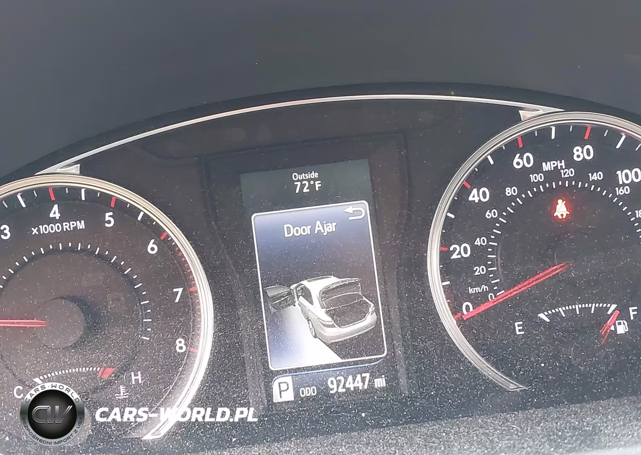 2016 Toyota Camry Xse VIN:4T1BF1FK0GU234675 - 15