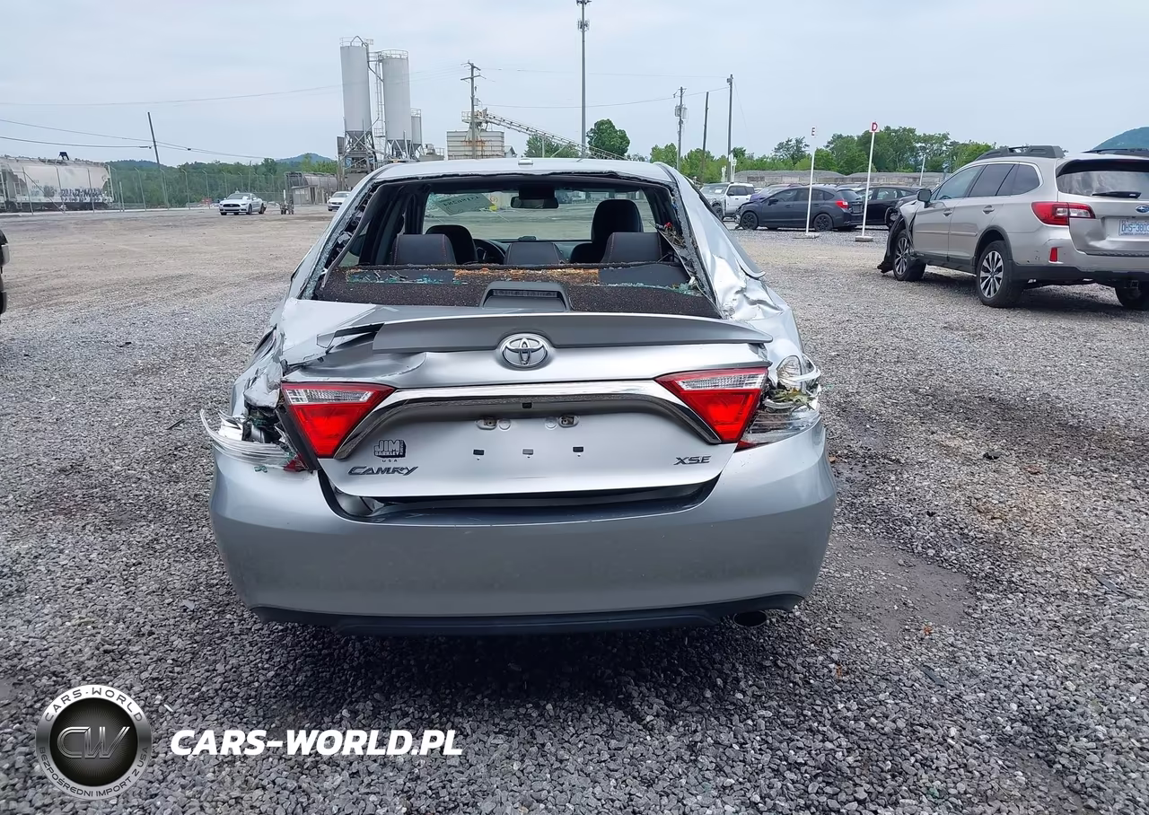 2016 Toyota Camry Xse VIN:4T1BF1FK0GU234675 - 16