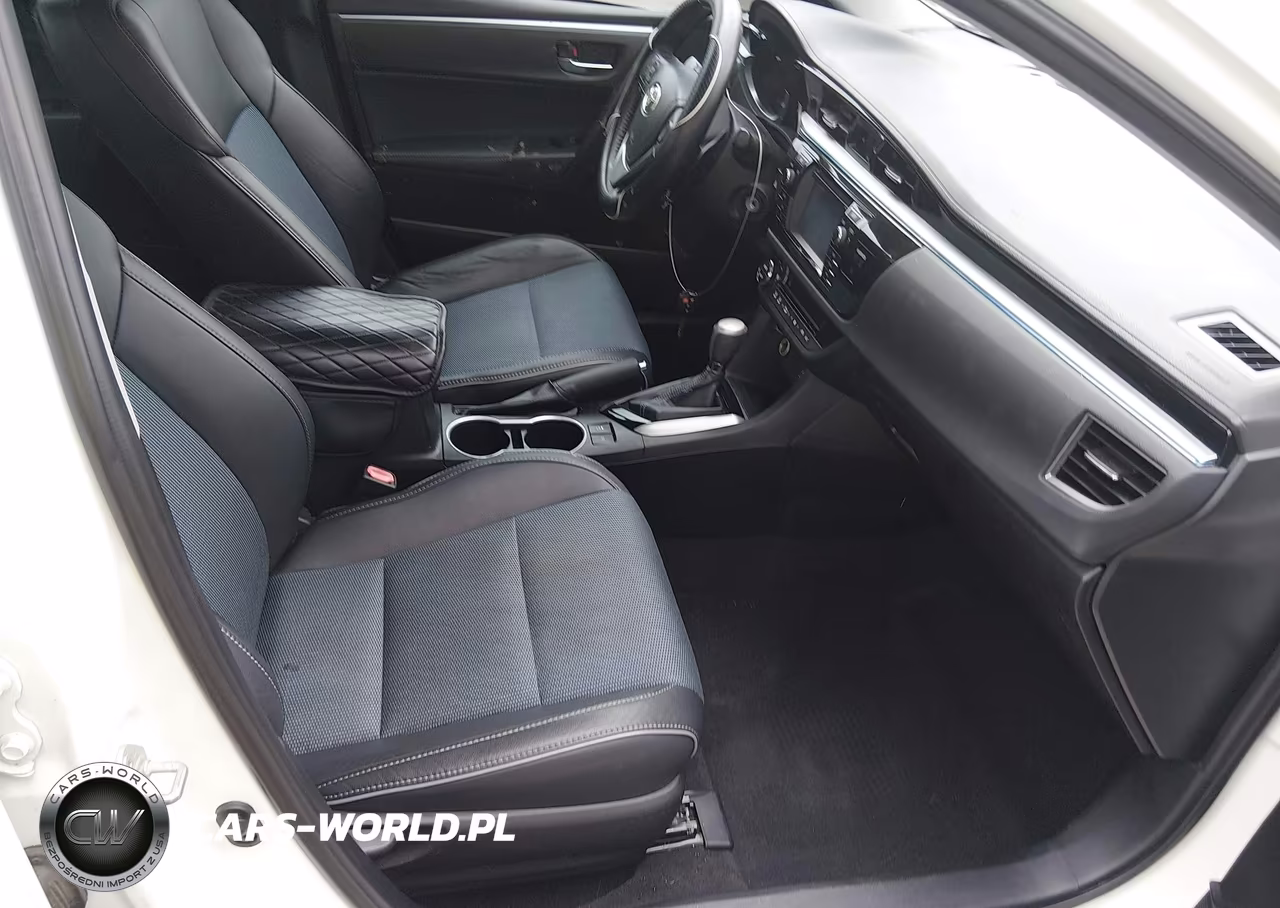 2015 Toyota Corolla S Plus VIN:2T1BURHE7FC466671 - 5