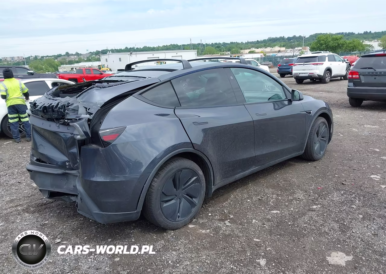2026 Tesla Model Y All-Wheel Drive-Long Range Launch Series-Premium VIN:7SAYGDEE1TA384872 - 4