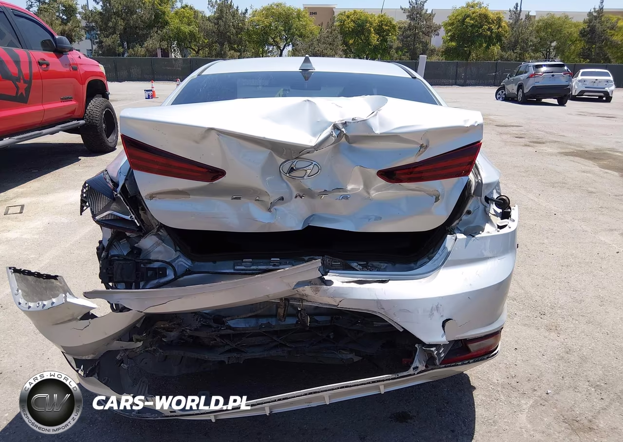 2020 Hyundai Elantra Sel VIN:5NPD84LF5LH504889 - 16