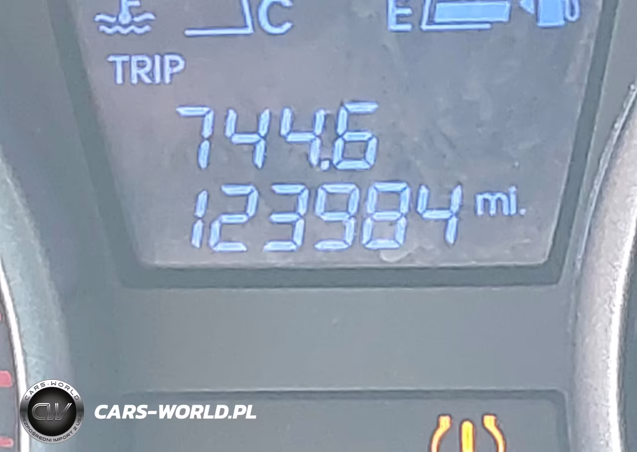 2015 Hyundai Tucson Limited VIN:KM8JUCAG3FU984246 - 16