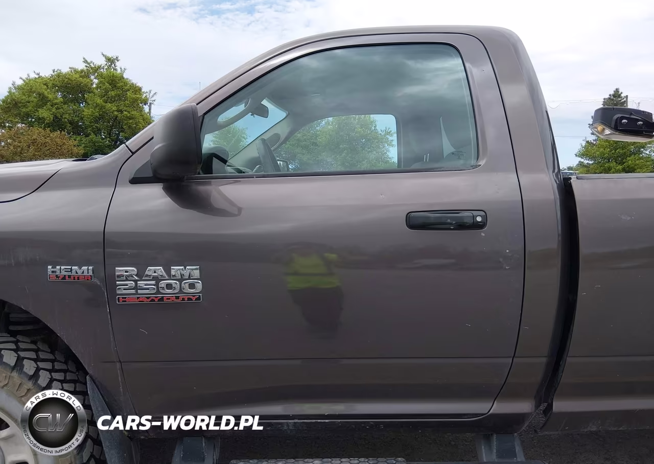 2018 Ram 2500 Tradesman 4X4 8' Box VIN:3C6LR5AT0JG363587 - 12