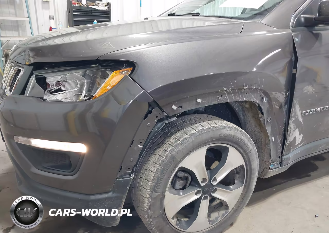 2017 Jeep New Compass Latitude 4X4 VIN:3C4NJDBB7HT681796 - 6