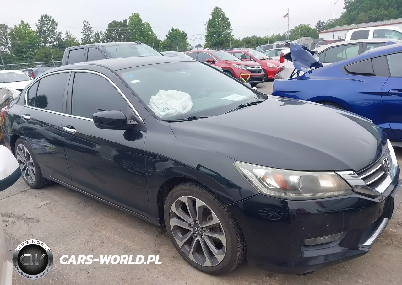 2015 Honda Accord Sport VIN:1HGCR2F50FA228473 - 14