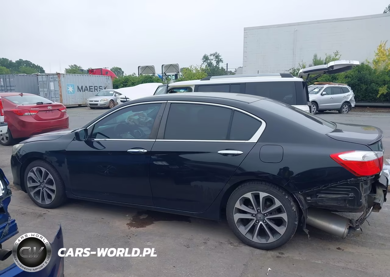 2015 Honda Accord Sport VIN:1HGCR2F50FA228473 - 15