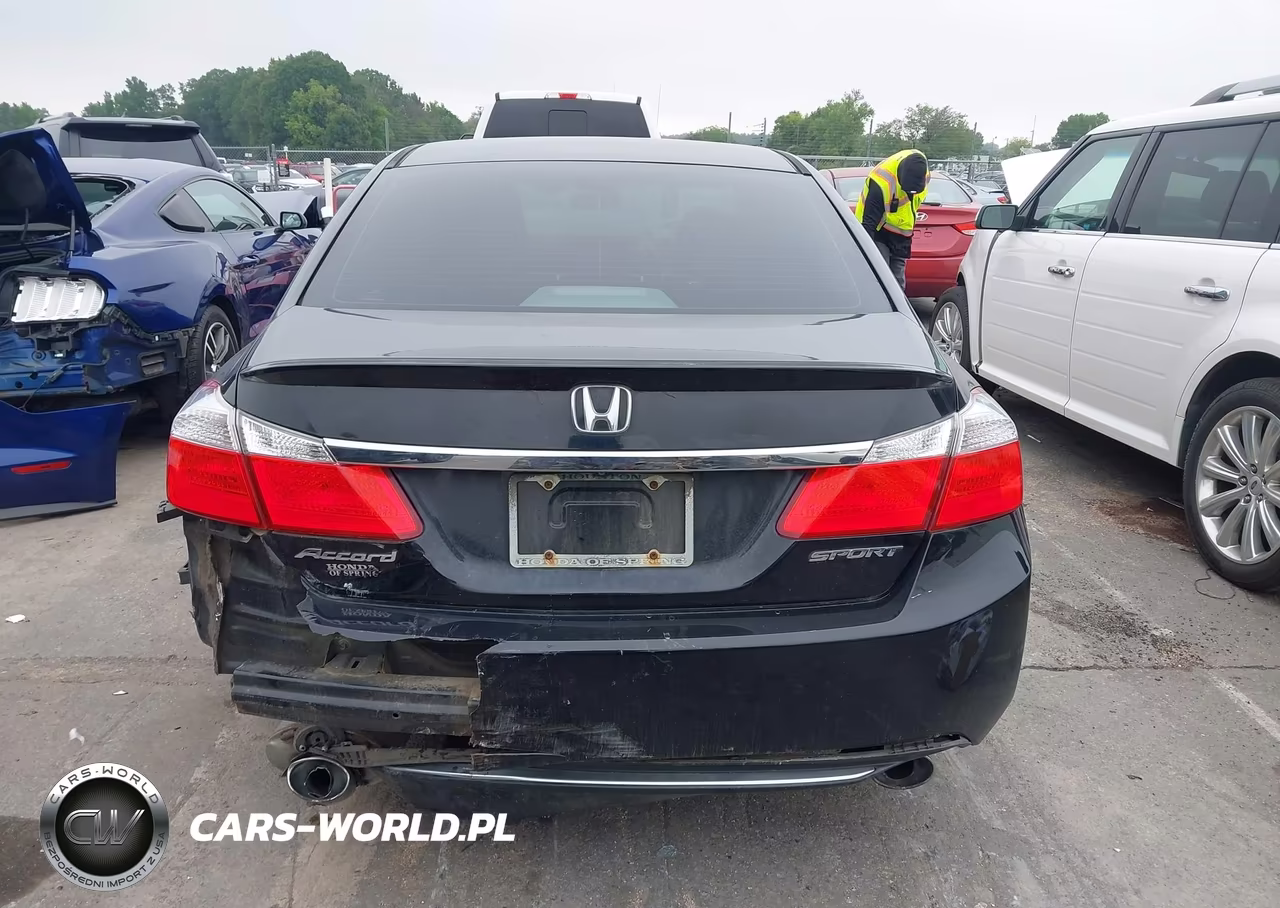 2015 Honda Accord Sport VIN:1HGCR2F50FA228473 - 17