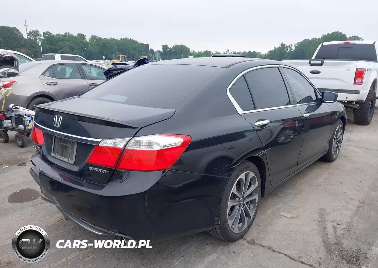 2015 Honda Accord Sport VIN:1HGCR2F50FA228473 - 4