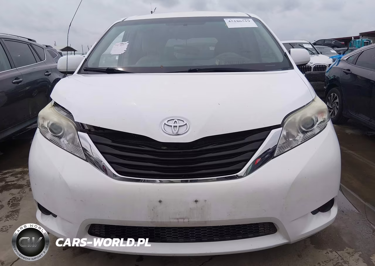 2013 Toyota Sienna Le V6 8 Passenger VIN:5TDKK3DC3DS348550 - 13