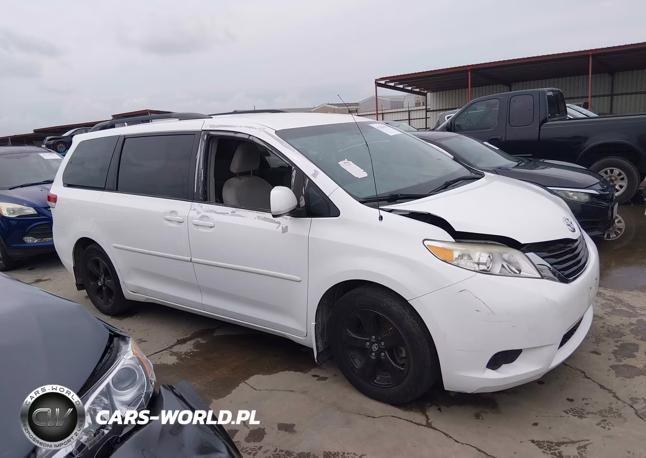 2013 Toyota Sienna Le V6 8 Passenger VIN:5TDKK3DC3DS348550 - 14