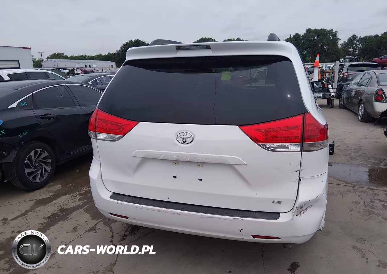 2013 Toyota Sienna Le V6 8 Passenger VIN:5TDKK3DC3DS348550 - 17