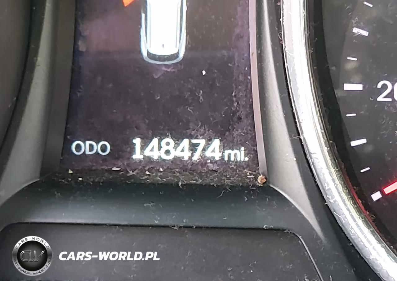 2015 Hyundai Santa Fe Sport 2.4L VIN:5XYZUDLB7FG303165 - 15