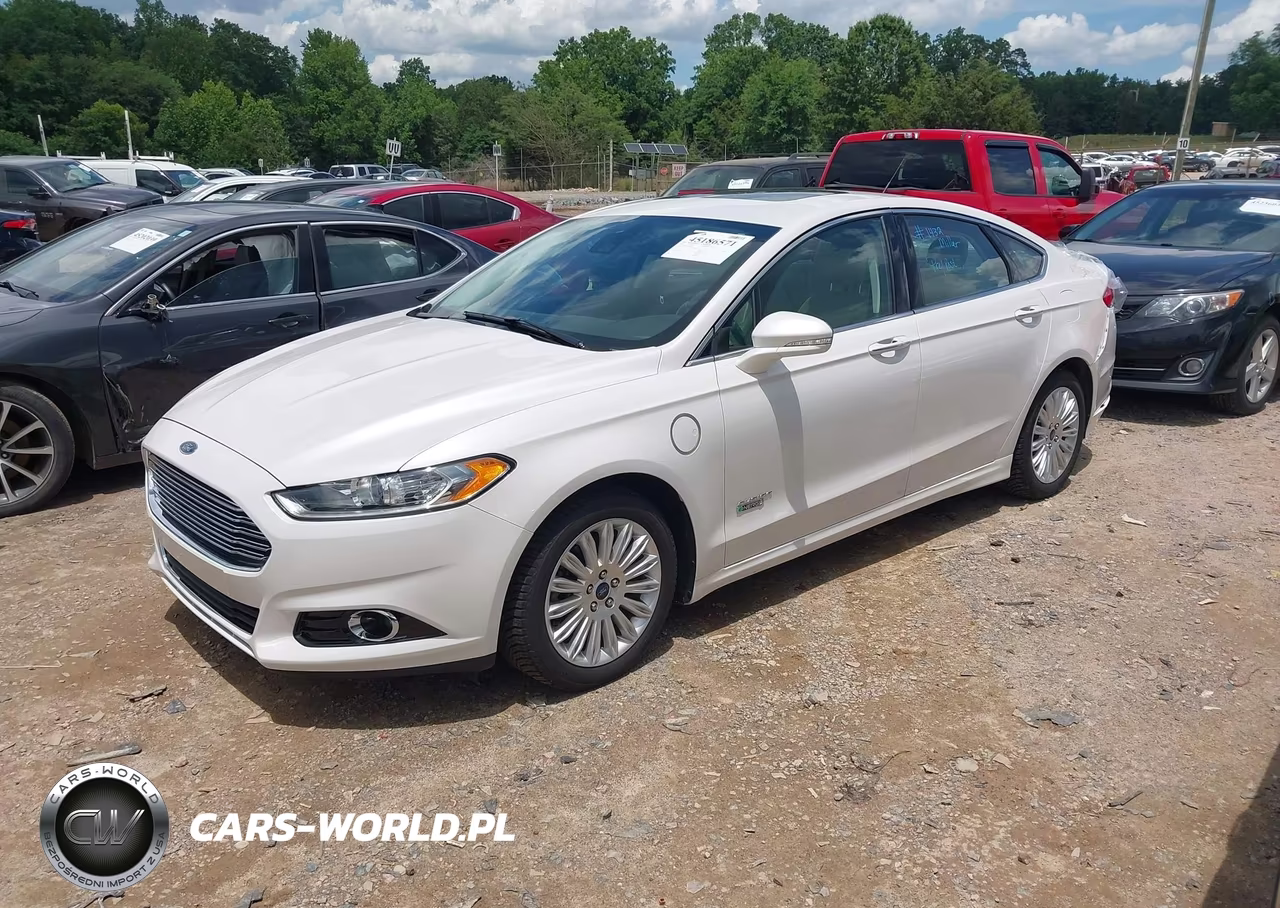2014 Ford Fusion Energi Titanium VIN:3FA6P0SU4ER256144 - 2