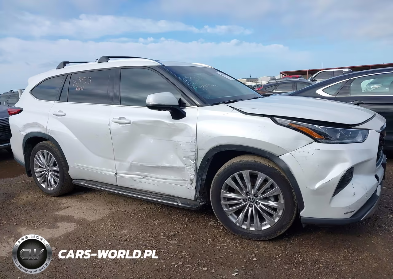 2023 Toyota Highlander Hybrid Platinum VIN:5TDFARAH2PS020399 - 14