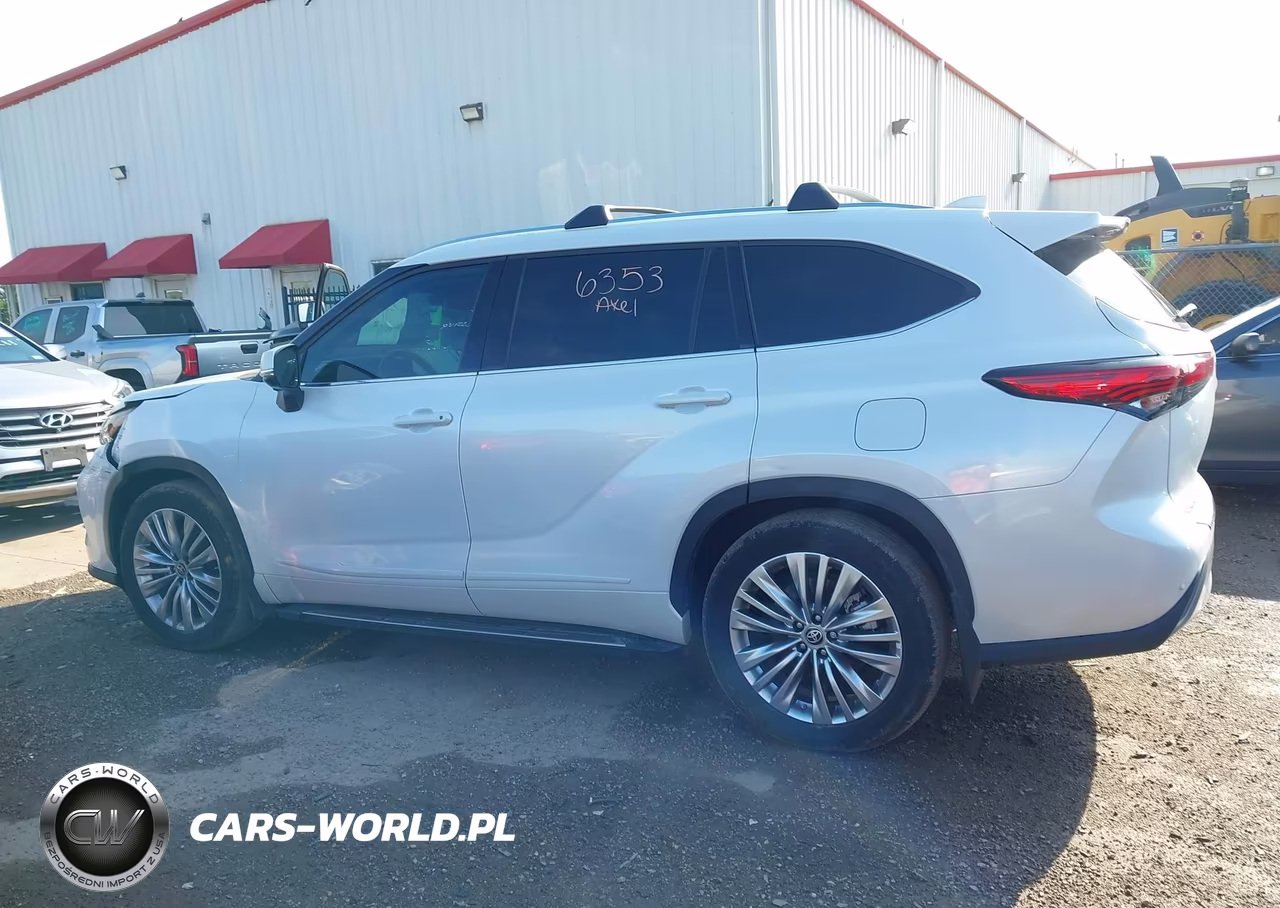 2023 Toyota Highlander Hybrid Platinum VIN:5TDFARAH2PS020399 - 15