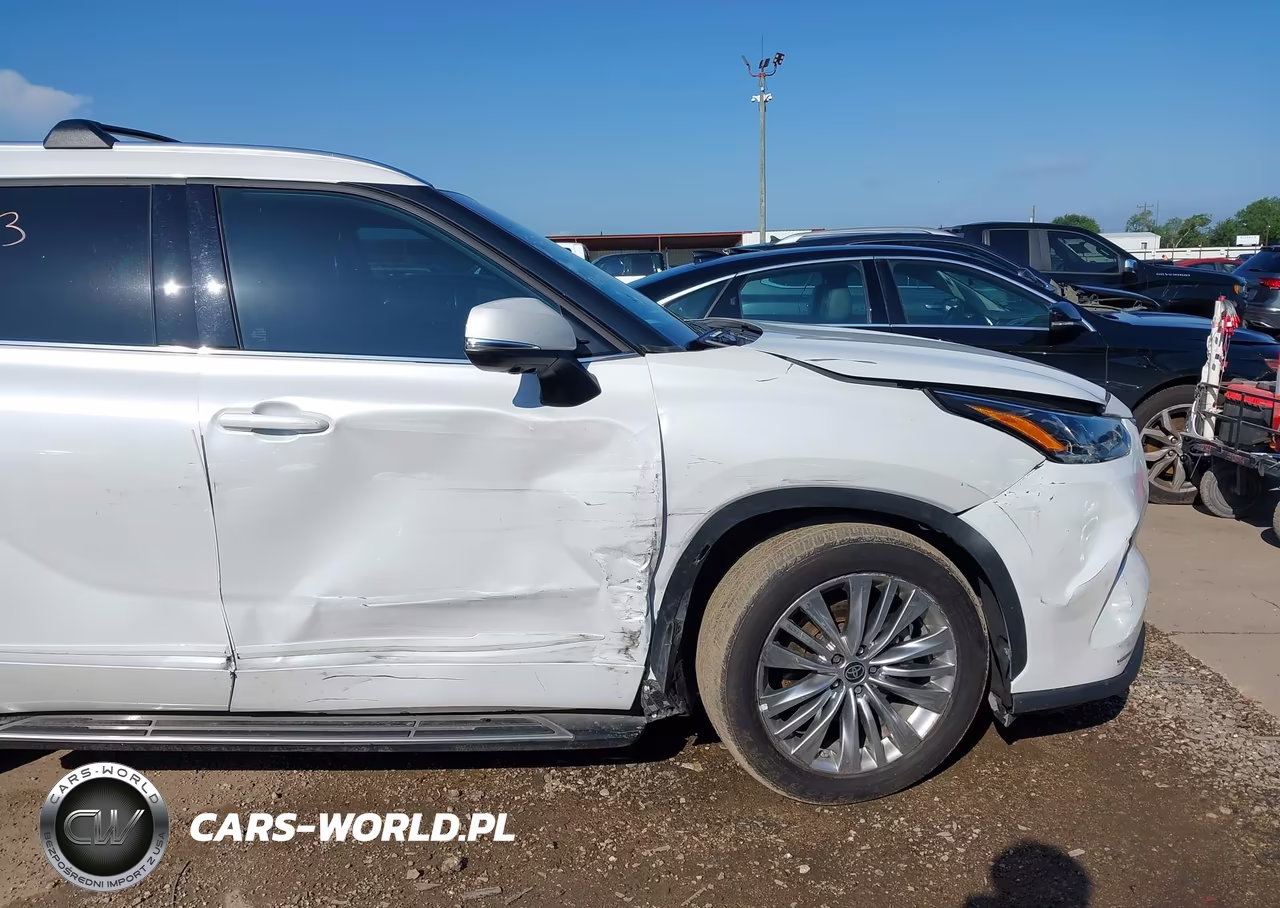 2023 Toyota Highlander Hybrid Platinum VIN:5TDFARAH2PS020399 - 6