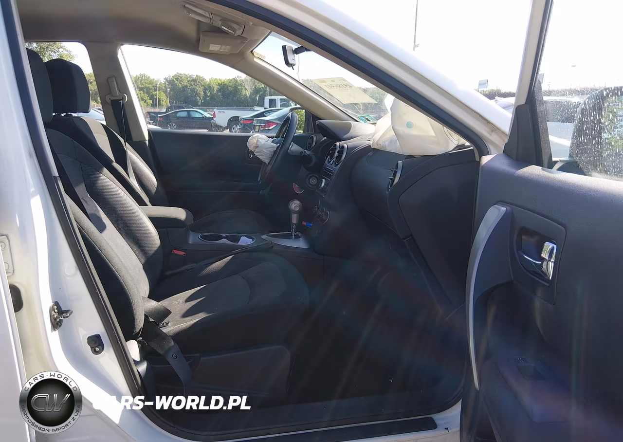 2014 Nissan Rogue Select S VIN:JN8AS5MV7EW201212 - 5