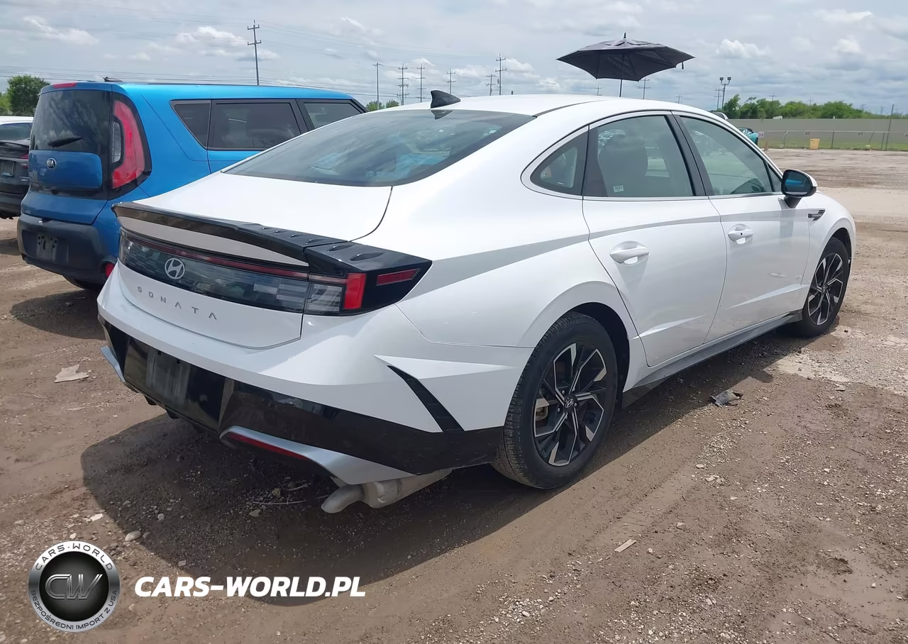 2025 Hyundai Sonata Sel VIN:KMHL64JA0SA507385 - 4