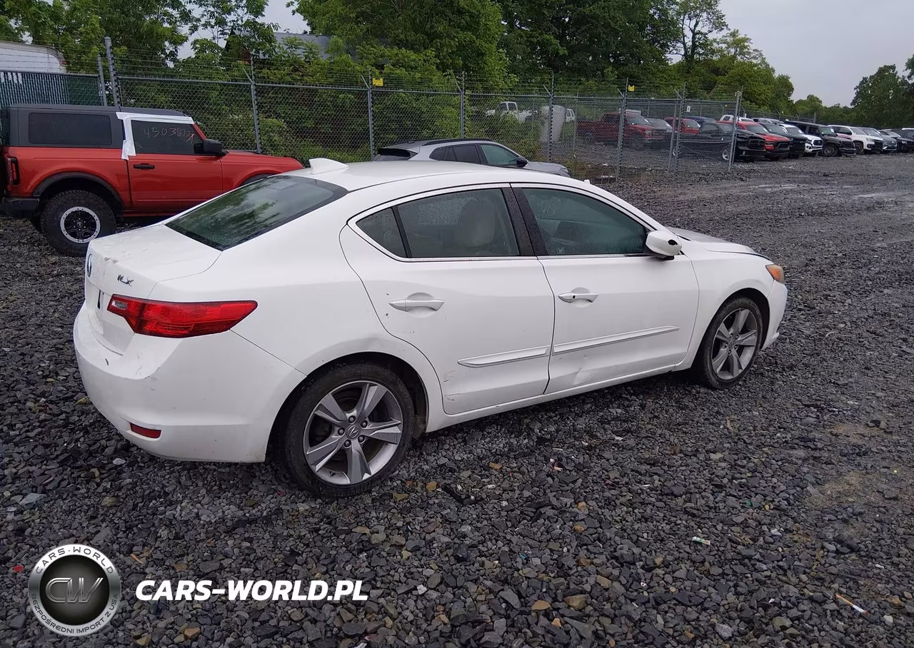 2013 Acura Ilx 2.0L VIN:19VDE1F71DE012483 - 4