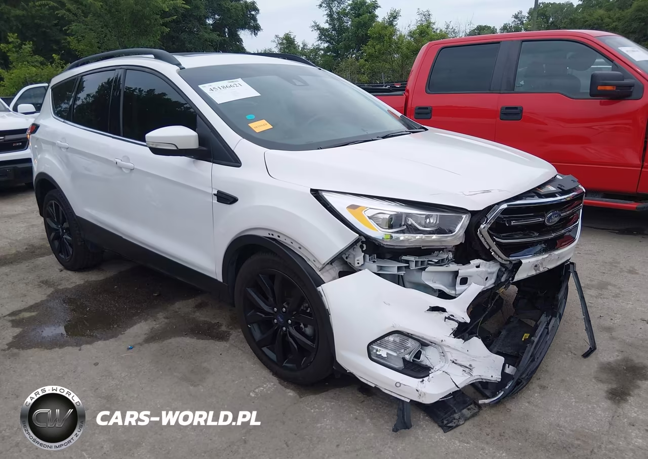 2019 Ford Escape Titanium – zdjęcie 1 z 17