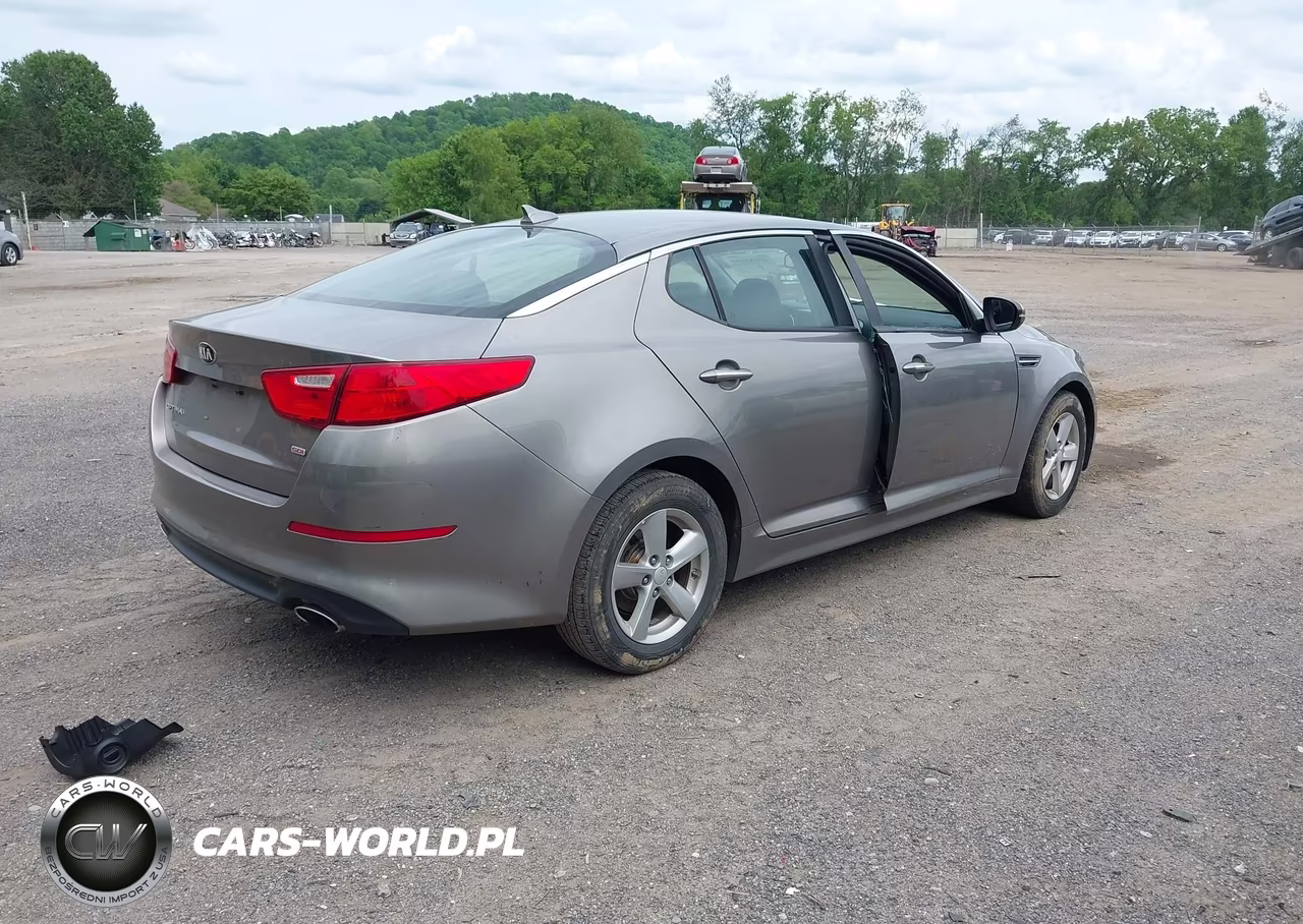 2015 Kia Optima Lx VIN:5XXGM4A77FG445851 - 4