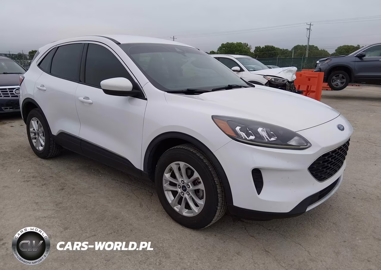 2020 Ford Escape Se