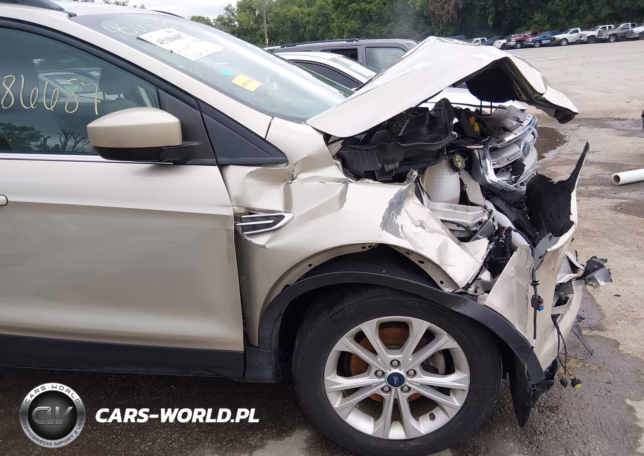 2018 Ford Escape Se VIN:1FMCU0GD8JUD20635 - 18