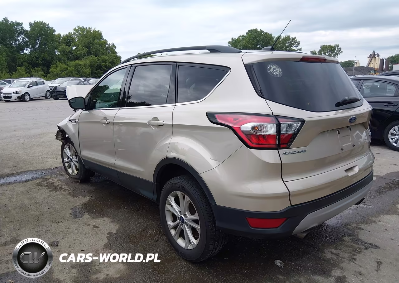 2018 Ford Escape Se VIN:1FMCU0GD8JUD20635 - 3