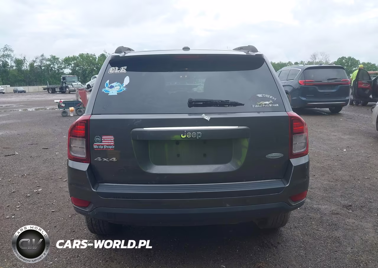 2017 Jeep Compass Latitude 4X4 VIN:1C4NJDEB9HD113020 - 16