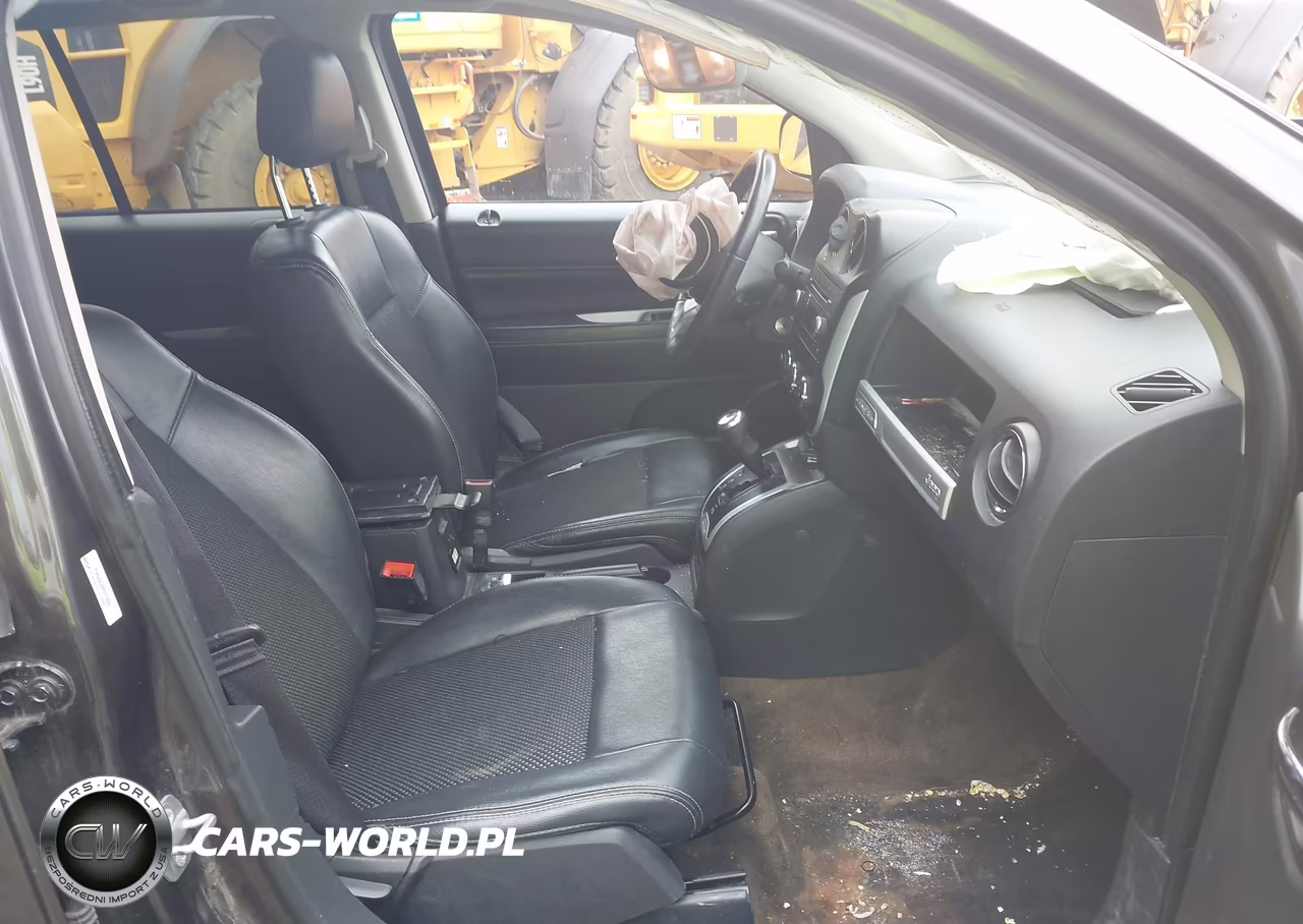 2017 Jeep Compass Latitude 4X4 VIN:1C4NJDEB9HD113020 - 5