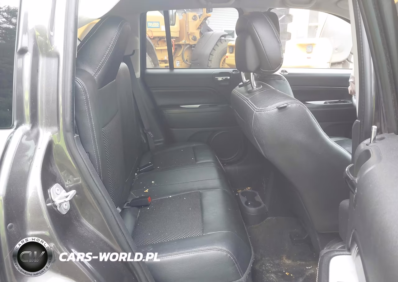2017 Jeep Compass Latitude 4X4 VIN:1C4NJDEB9HD113020 - 8