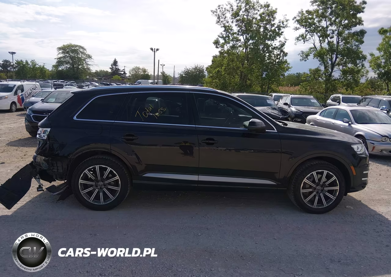 2017 Audi Q7 3.0T Premium VIN:WA1LAAF72HD053303 - 13