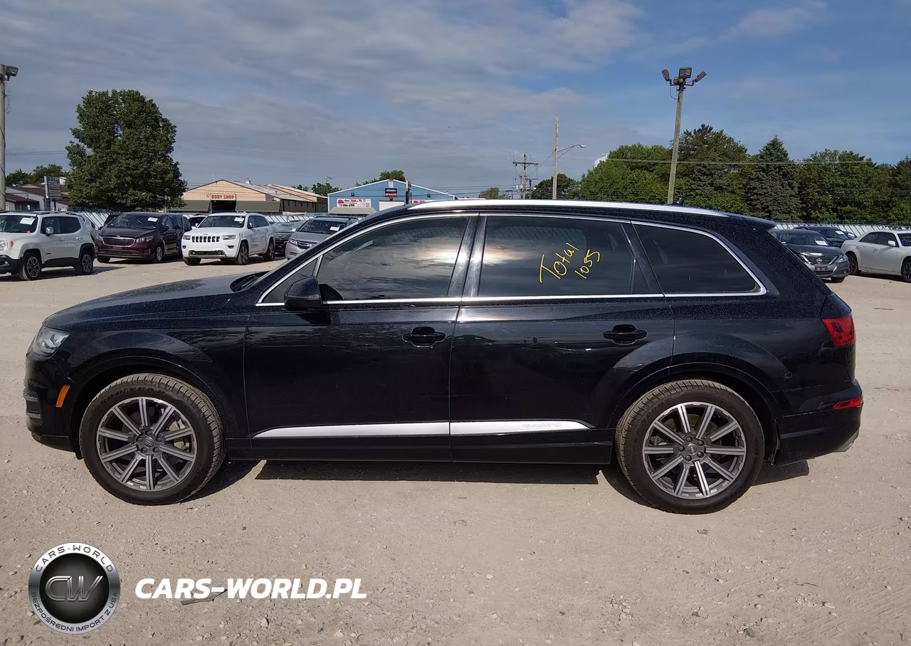 2017 Audi Q7 3.0T Premium VIN:WA1LAAF72HD053303 - 14