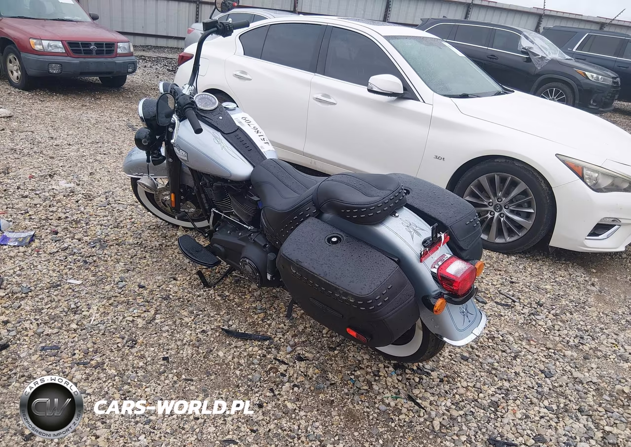 2024 Harley-Davidson Flhcs VIN:1HD1YBK11RB040330 - 3