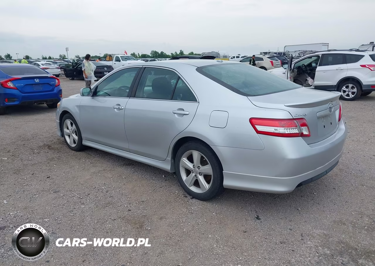 2010 Toyota Camry Se VIN:4T1BF3EK3AU022647 - 3