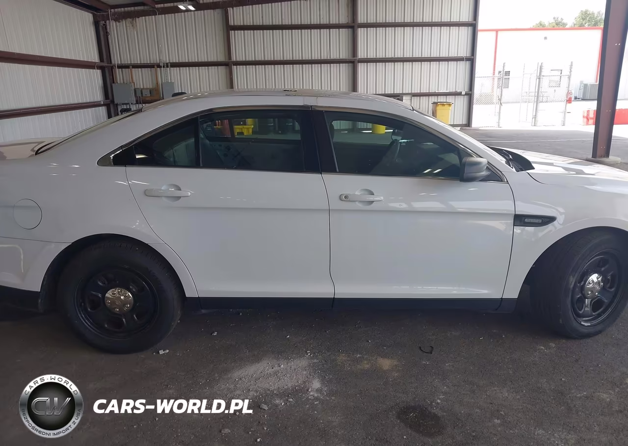 2018 Ford Police Interceptor VIN:1FAHP2L86JG134067 - 13