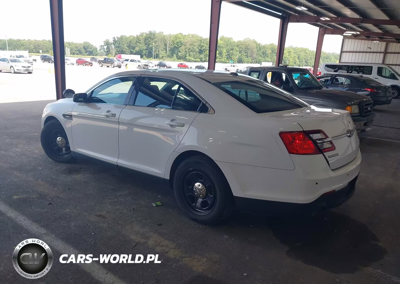 2018 Ford Police Interceptor VIN:1FAHP2L86JG134067 - 3