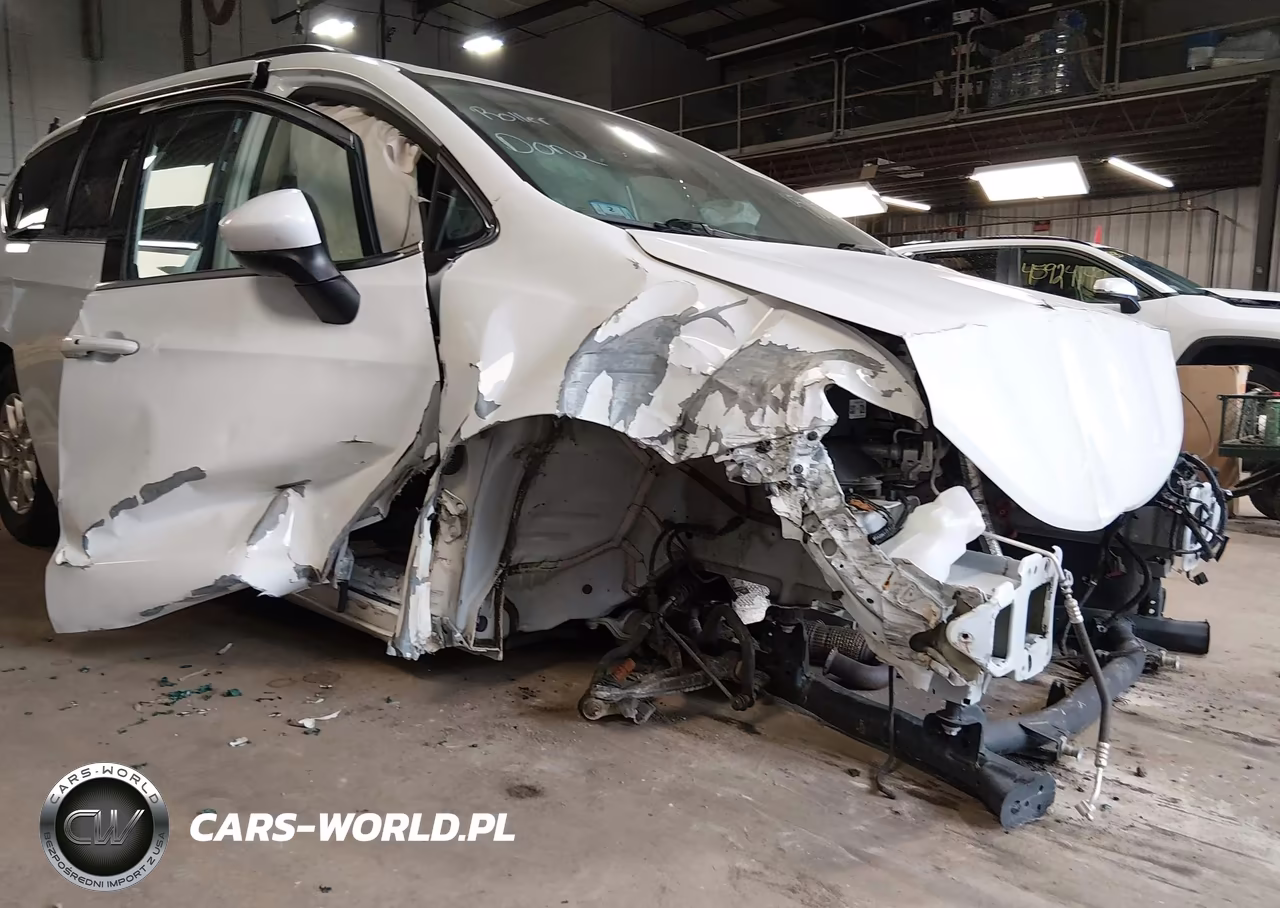 2020 Chrysler Voyager Lxi VIN:2C4RC1DG2LR265105 - 6