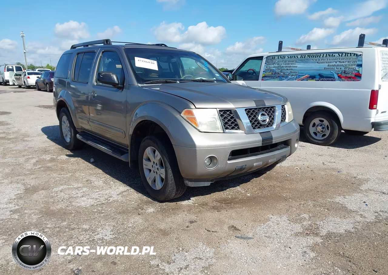 2005 Nissan Pathfinder Le