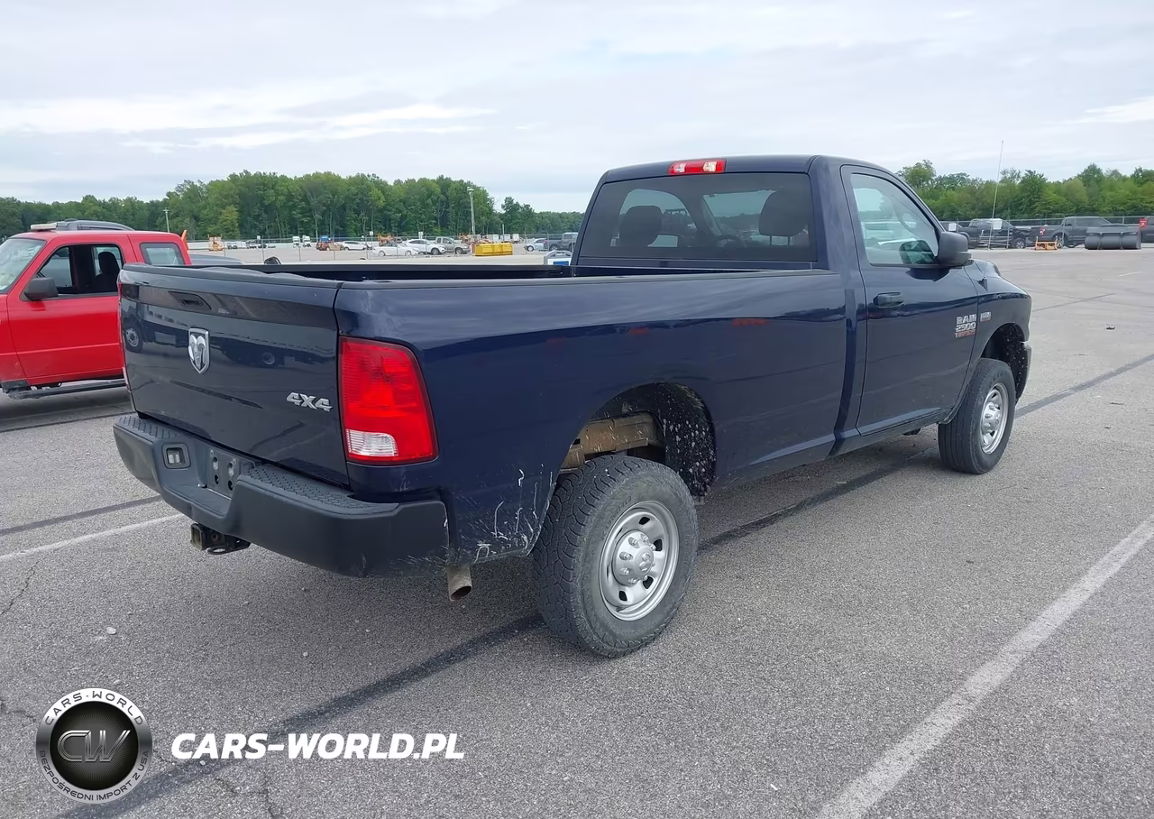 2018 Ram 2500 Tradesman 4X4 8' Box VIN:3C6LR5AT2JG356401 - 4