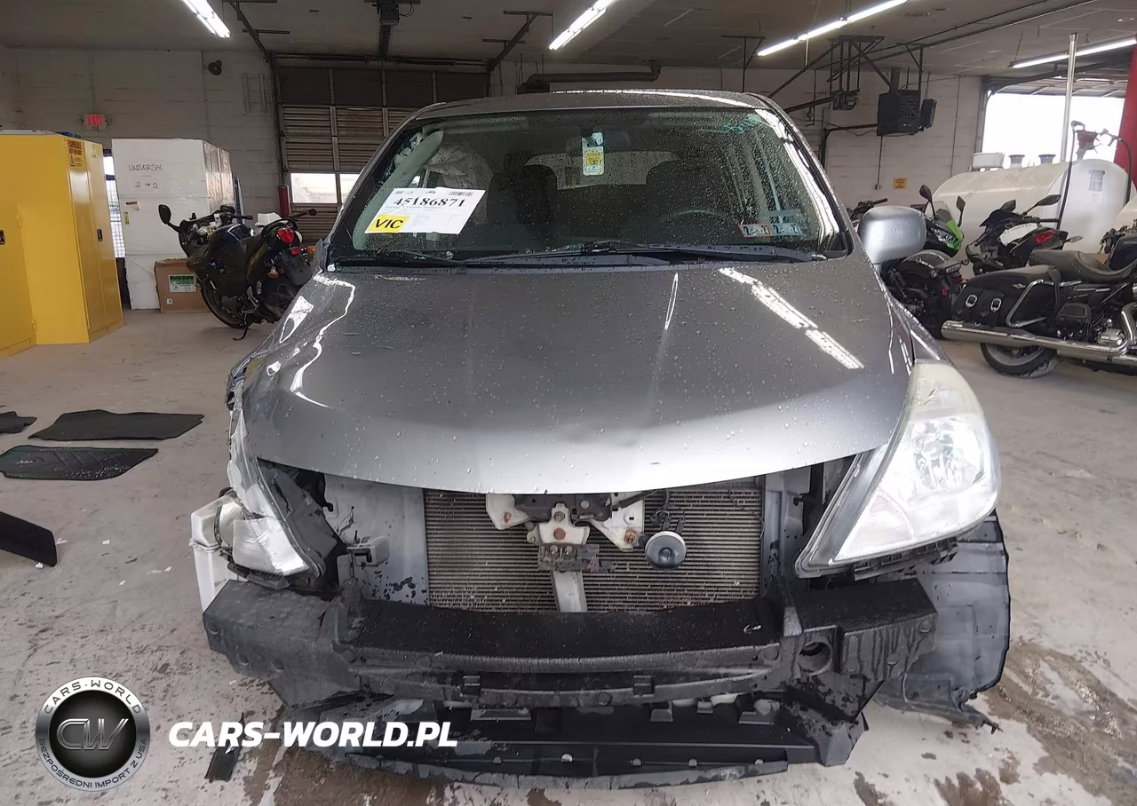 2011 Nissan Versa 1.8S VIN:3N1BC1CP4BL492930 - 11