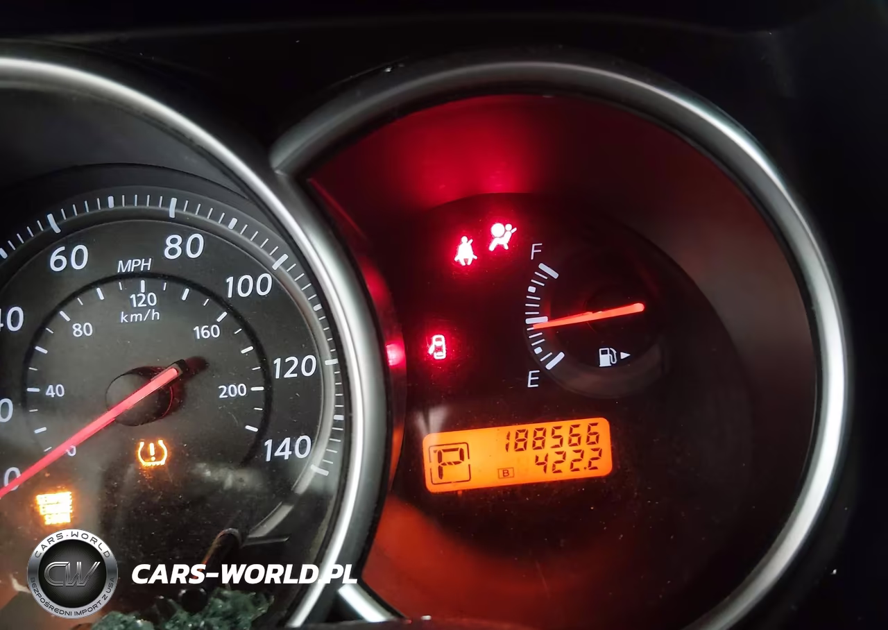 2011 Nissan Versa 1.8S VIN:3N1BC1CP4BL492930 - 14