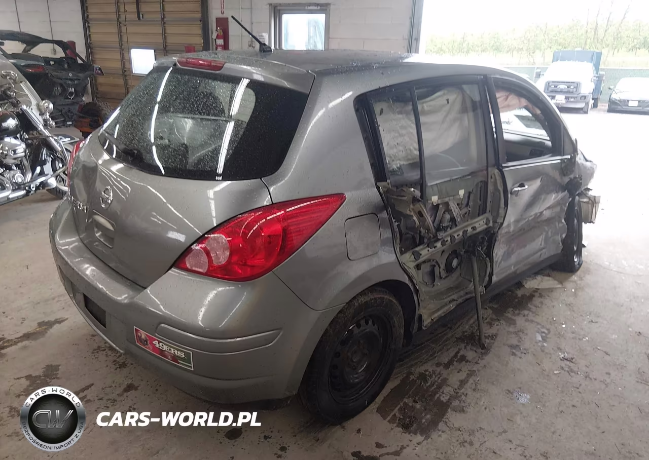 2011 Nissan Versa 1.8S VIN:3N1BC1CP4BL492930 - 4