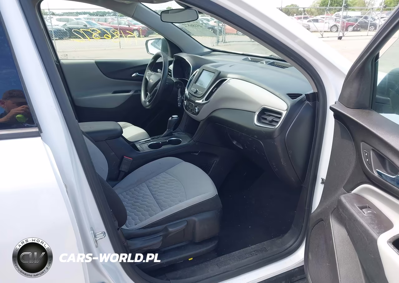 2018 Chevrolet Equinox Ls VIN:2GNAXREV8J6132271 - 5