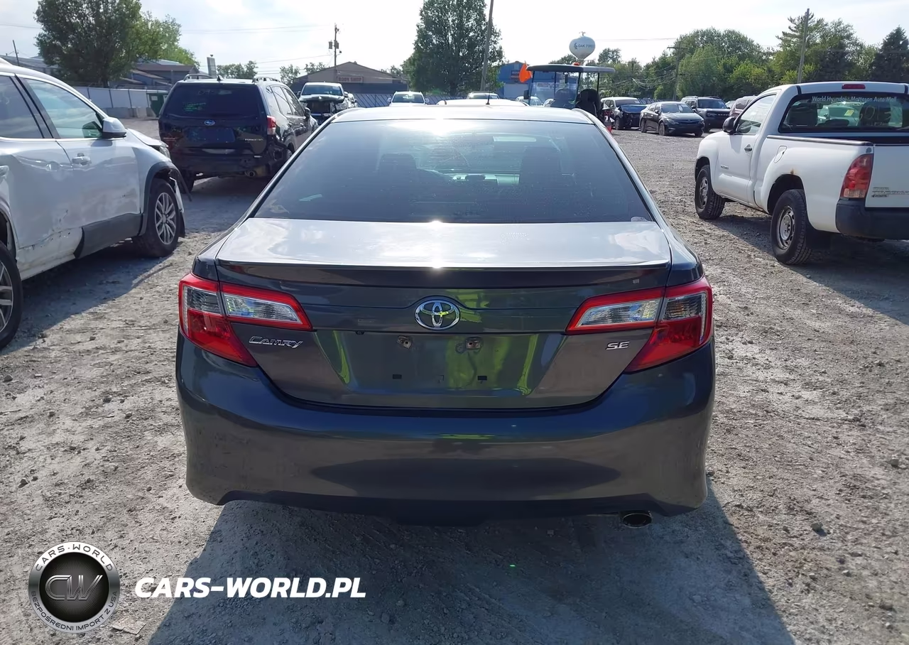 2014 Toyota Camry Se VIN:4T1BF1FK3EU466488 - 16