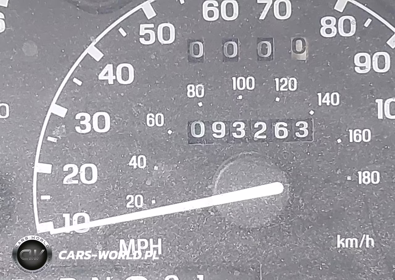 1999 Ford Explorer Sport VIN:1FMYU24E9XUA38561 - 15