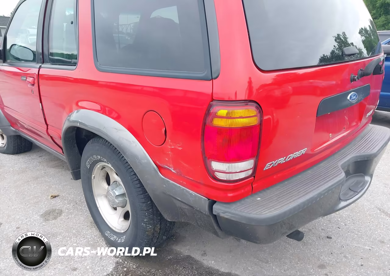 1999 Ford Explorer Sport VIN:1FMYU24E9XUA38561 - 17