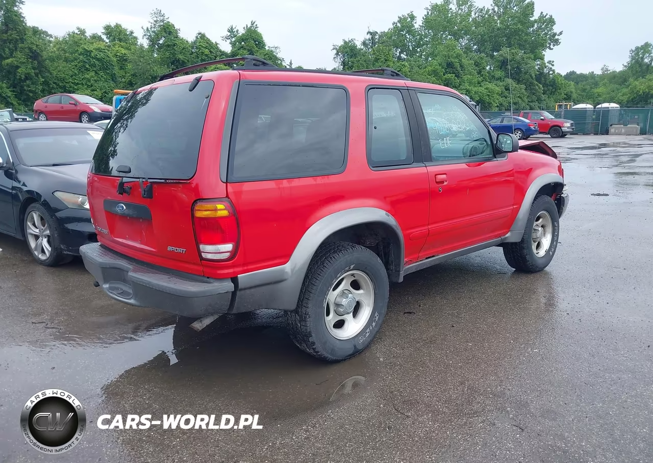1999 Ford Explorer Sport VIN:1FMYU24E9XUA38561 - 4